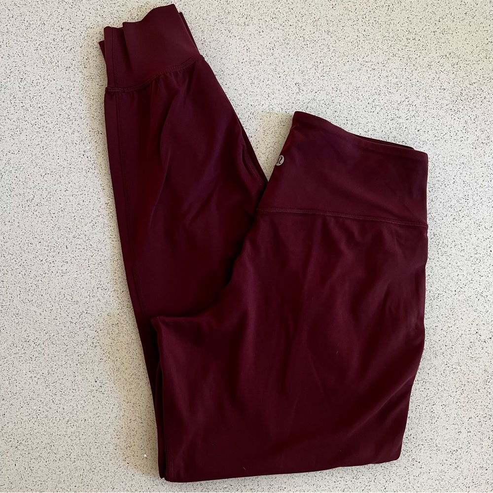 VEUC Lululemon Align Joggers sz 8 Red Merlot